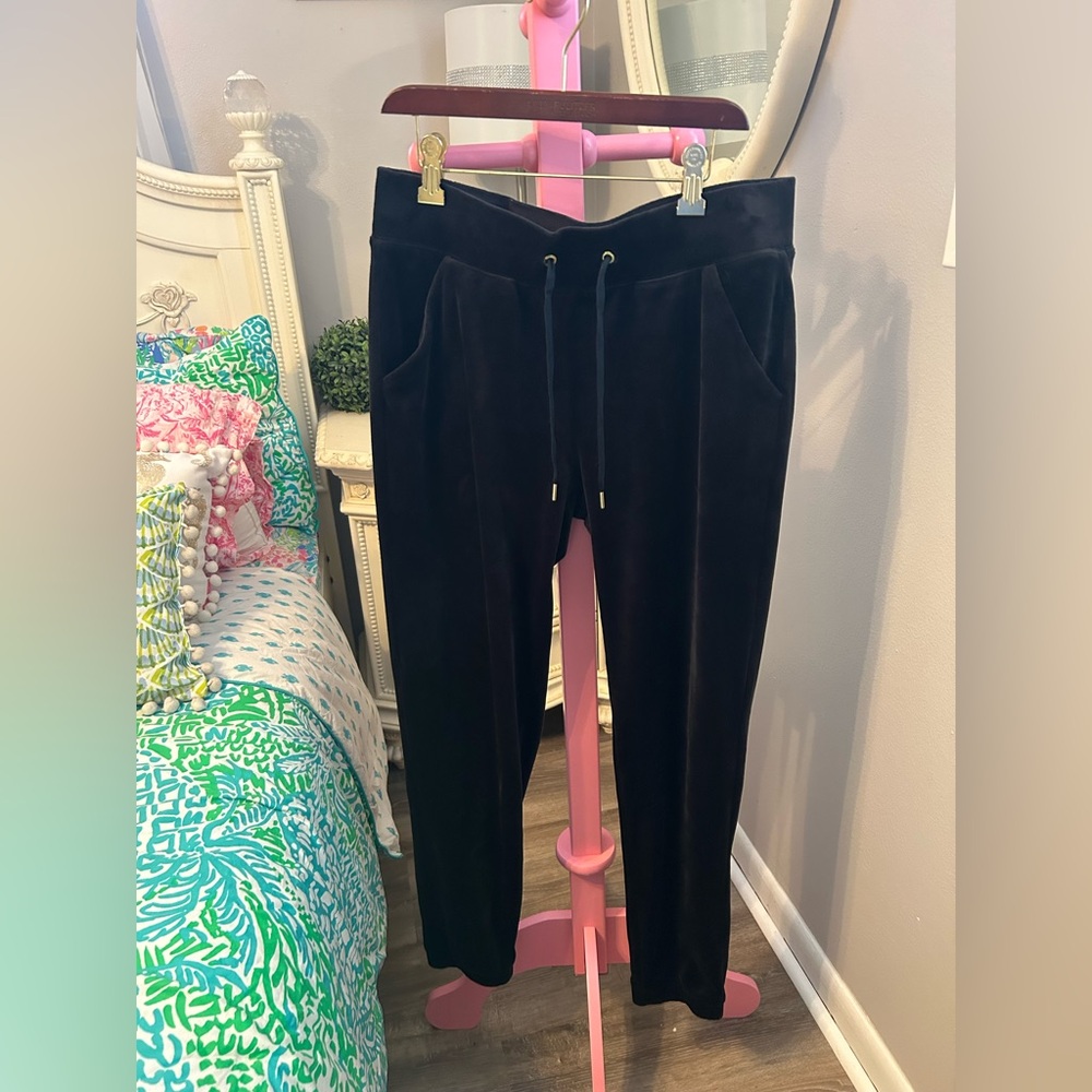 Lilly Pulitzer black velour jogger pants, Size Small